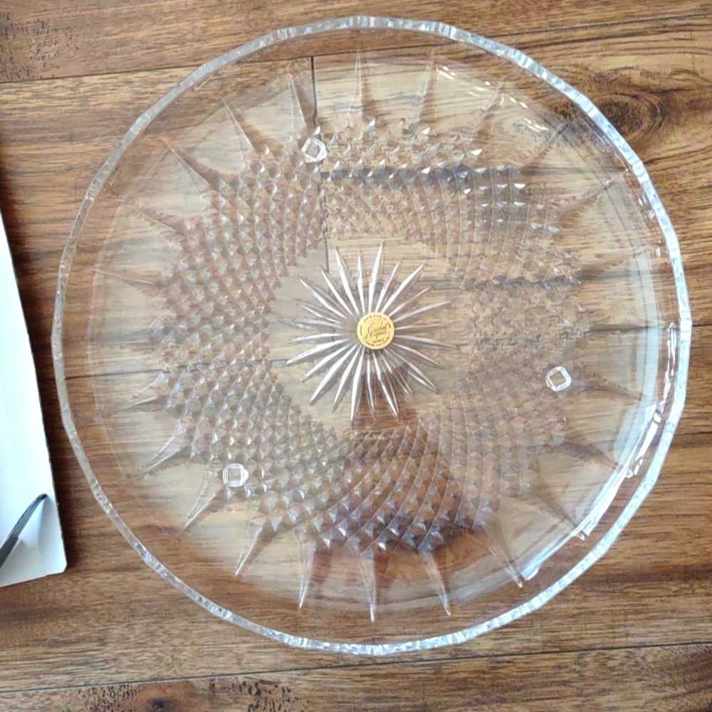 Crystal plate